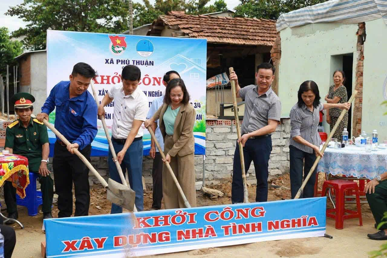 anh tin bai